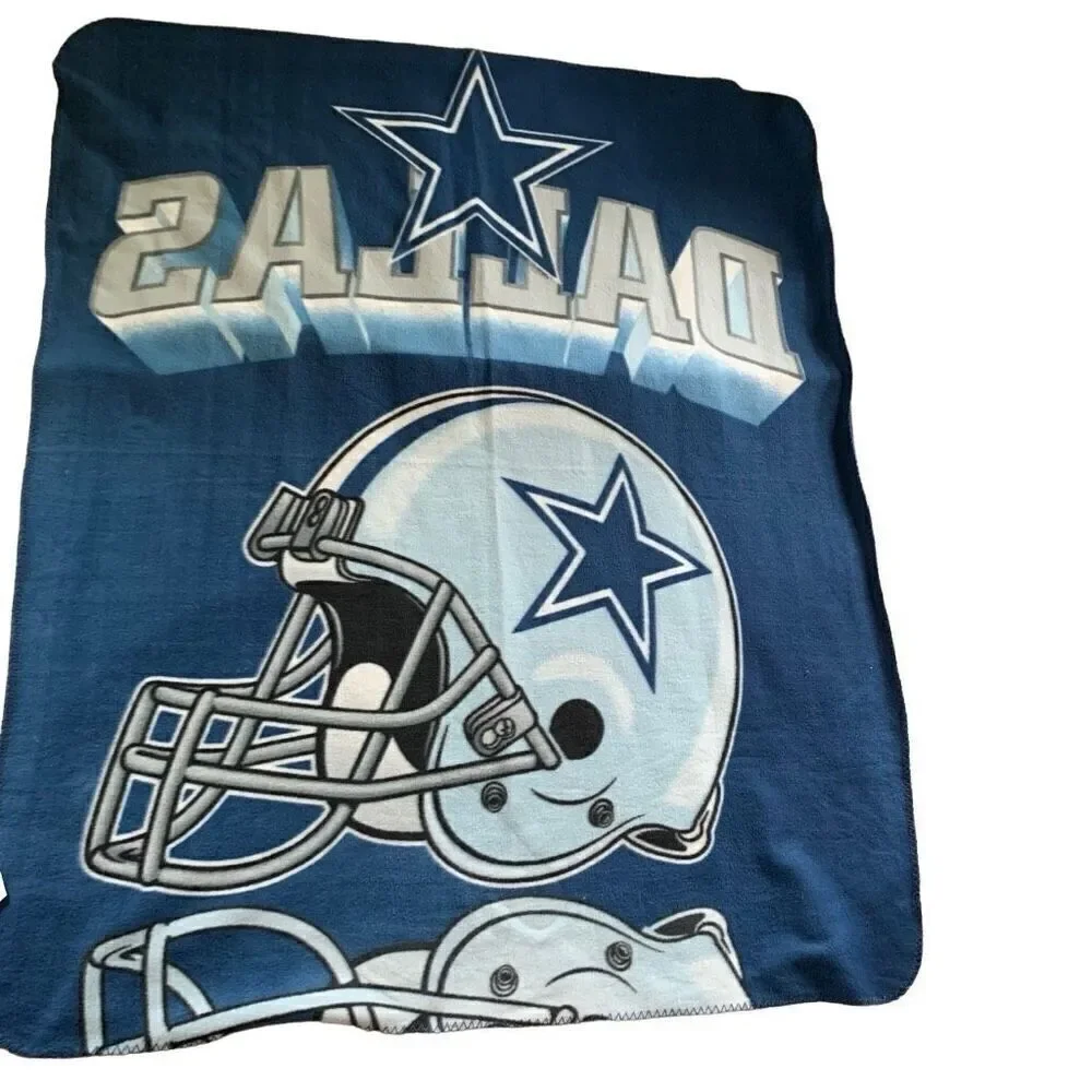 Dallas Cowboys 60” x 51” Fleece Blanket